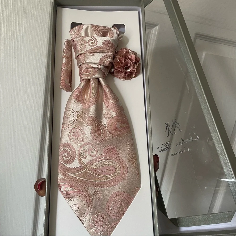 Silk-Blend Paisley Cravat Tie Set in Rose Gold